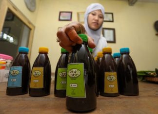 Sirup daun kersen